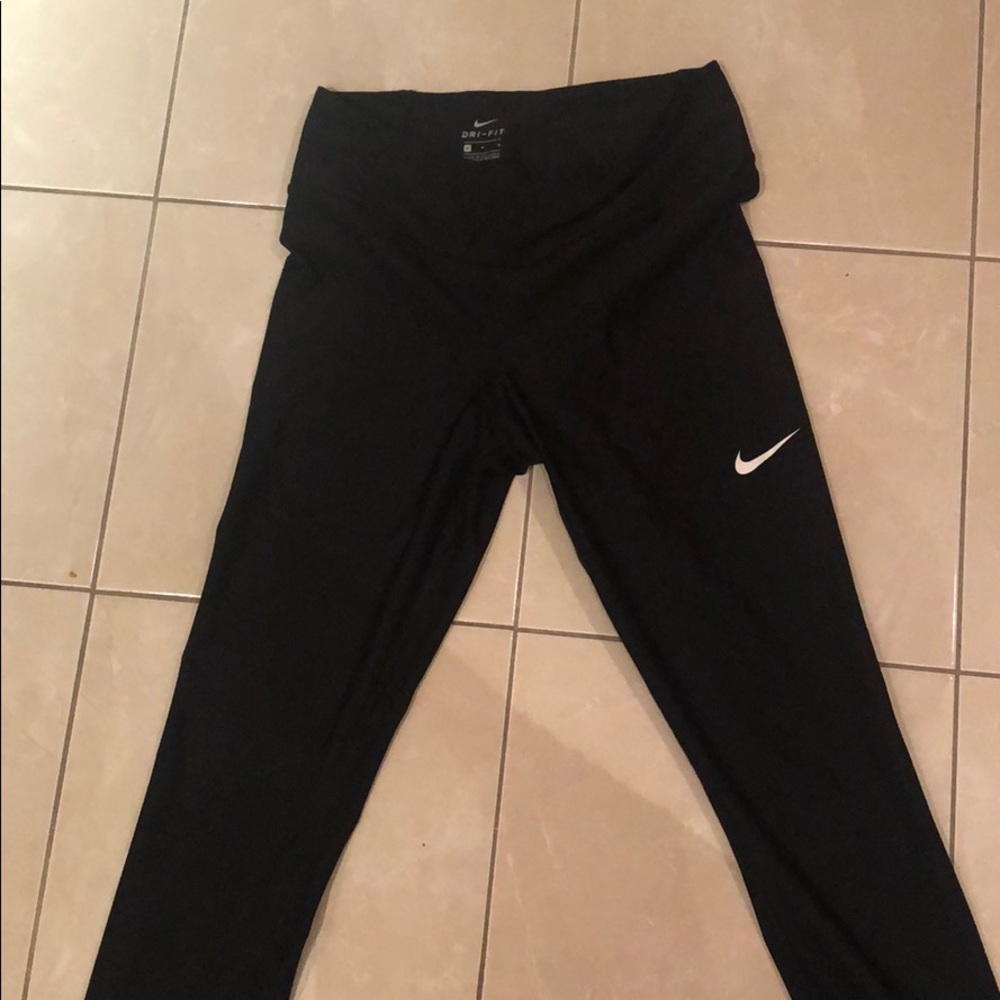Nike leggings size M
